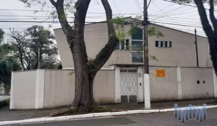 Sobrado para venda em Planalto Paulista de 265.00m² com 4 Quartos, 1 Suite e 4 Garagens