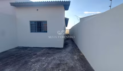 Casa para venda em Jardim Continental de 130.00m² com 3 Quartos, 1 Suite e 1 Garagem