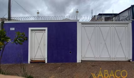 Casa para alugar em Vila Faria de 247.00m² com 3 Quartos, 1 Suite e 2 Garagens