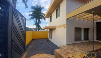 Sobrado para alugar em Vila Elizabeth de 300.00m² com 3 Quartos, 1 Suite e 4 Garagens