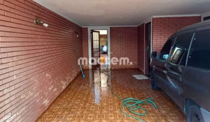 Casa para venda em Jardim Paulista de 231.00m² com 3 Quartos, 1 Suite e 6 Garagens