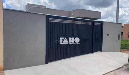 Casa para venda em Parque Dos Ipês de 80.00m² com 2 Quartos, 1 Suite e 2 Garagens