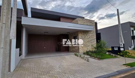 Casa de Condomínio para venda em Setlife Residence Club 2 de 166.00m² com 3 Quartos, 3 Suites e 2 Garagens