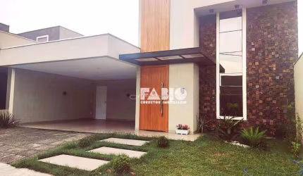 Casa de Condomínio para venda em Setlife Residence Club Ii de 150.00m² com 3 Quartos, 1 Suite e 2 Garagens
