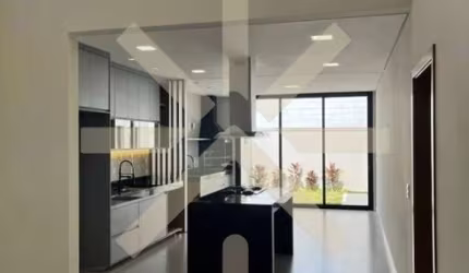 Casa para venda em Jardim Jóckei Club A de 178.00m² com 3 Quartos, 1 Suite e 2 Garagens