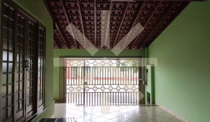 Casa para venda em Jardim Munique de 250.00m² com 2 Quartos, 1 Suite e 2 Garagens