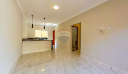Casa para venda em Jardim Serelepe de 68.25m² com 2 Quartos, 1 Suite e 2 Garagens