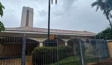 Casa para venda e aluguel em Vila Mendonça de 705.00m² com 5 Quartos, 3 Suites e 4 Garagens