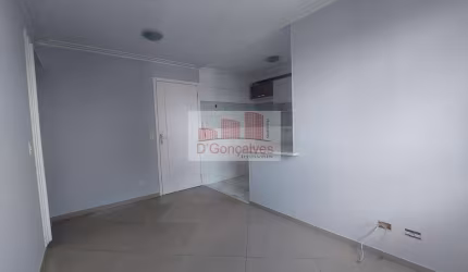 Apartamento para alugar em Centro de 45.00m² com 2 Quartos e 1 Garagem