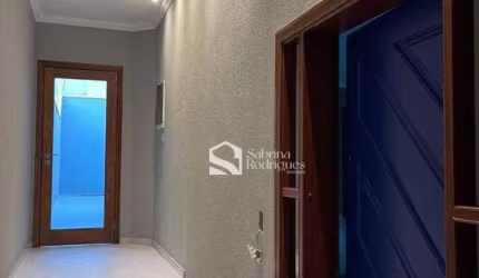 Sobrado para venda em Jardim Valença de 180.00m² com 3 Quartos, 1 Suite e 2 Garagens