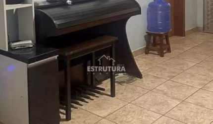 Casa de Condomínio para venda em Jardim Esmeralda de 55.00m² com 3 Quartos e 2 Garagens
