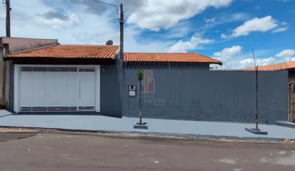 Casa para venda em Parque Santa Edwiges de 97.00m² com 3 Quartos, 1 Suite e 2 Garagens