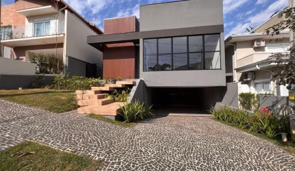 Casa de Condomínio para venda em Alto Taquaral de 282.00m² com 3 Quartos, 3 Suites e 4 Garagens