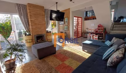 Sobrado para venda em Itapema de 280.00m² com 3 Quartos, 1 Suite e 3 Garagens