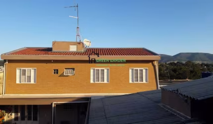Casa para venda em Jardim Guanabara de 236.00m² com 3 Quartos e 6 Garagens