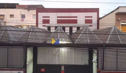 Galpão / Depósito / Armazém para venda e aluguel em Jardim Tranqüilidade de 550.00m² com 8 Garagens