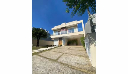 Casa de Condomínio para venda em Residencial Real Park de 296.00m² com 4 Quartos, 4 Suites e 4 Garagens