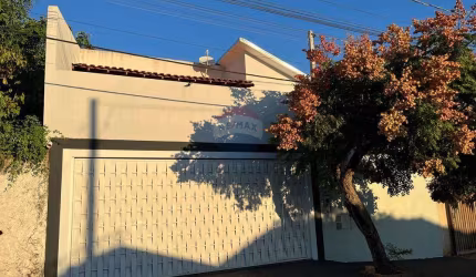 Casa para venda em Vila Guararapes de 130.00m² com 3 Quartos, 1 Suite e 2 Garagens