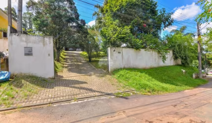 Terreno para venda em Mossunguê de 342.00m² com 6 Garagens