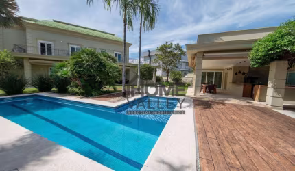 Casa de Condomínio para venda em Condomínio Maison Du Parc de 790.00m² com 4 Quartos, 4 Suites e 6 Garagens