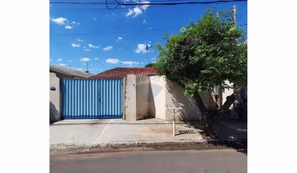 Casa para venda em Residencial Santa Lúcia de 88.00m² com 2 Quartos e 1 Garagem