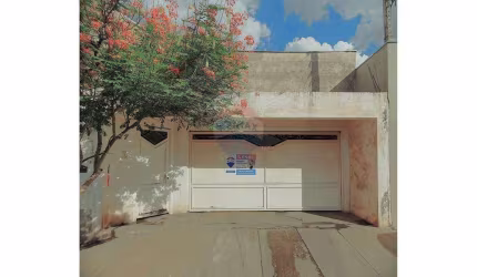 Casa para venda em Jardim Santuário De Fátima de 203.00m² com 3 Quartos, 1 Suite e 4 Garagens