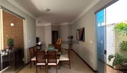 Casa para venda em Jardim Nova Yorque de 230.00m² com 3 Quartos, 3 Suites e 2 Garagens