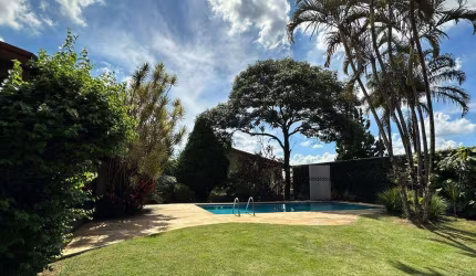 Casa para venda em Parque Brasil 500 de 350.00m² com 3 Quartos, 1 Suite e 4 Garagens