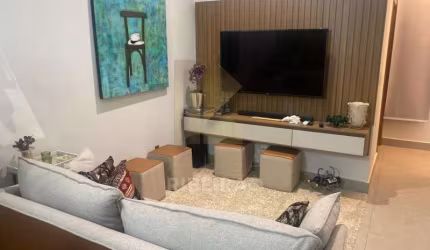 Casa para alugar em Jardim Valencia de 250.00m² com 3 Quartos, 3 Suites e 4 Garagens
