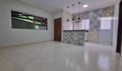 Casa para venda em Jardim Planalto de 100.00m² com 2 Quartos, 1 Suite e 2 Garagens