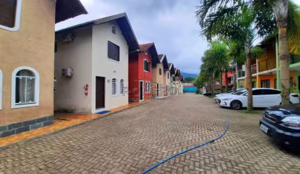 Casa para venda em Sapé de 176.00m² com 4 Quartos, 1 Suite e 2 Garagens