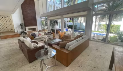 Casa para venda em Alphaville Residencial Zero de 789.00m² com 4 Quartos, 4 Suites e 8 Garagens