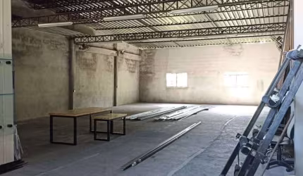 Galpão / Depósito / Armazém para venda em Jardim Souto de 600.00m²