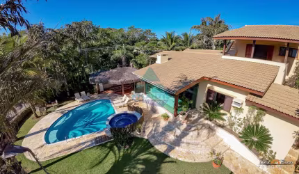 Casa para venda em Ponta Das Toninhas de 245.00m² com 4 Quartos, 4 Suites e 4 Garagens