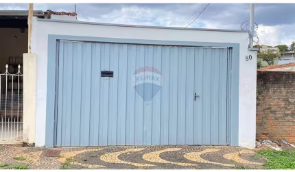 Prédio Comercial para alugar em Centro de 135.00m² com 2 Quartos e 4 Garagens