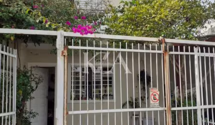 Casa para venda em Jardim Itália de 125.00m² com 3 Quartos, 1 Suite e 2 Garagens