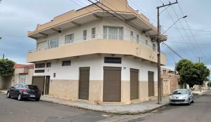 Casa para venda em Presidente de 207.00m² com 2 Quartos, 1 Suite e 2 Garagens