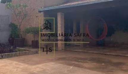 Chácara para alugar em Solo Sagrado I de 1500.00m² com 3 Quartos e 5 Garagens
