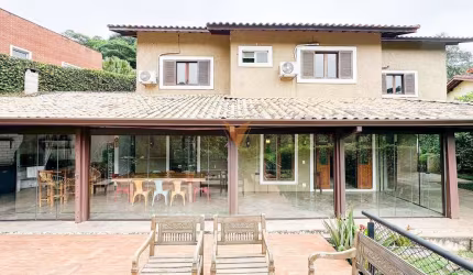 Casa para venda em Chácara Dos Lagos de 355.00m² com 3 Quartos, 1 Suite e 2 Garagens