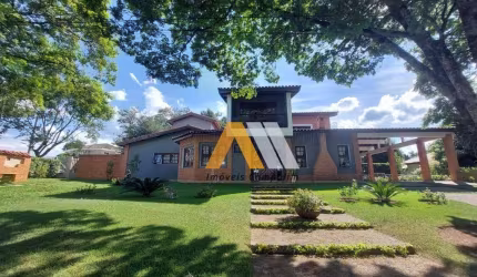 Casa de Condomínio para alugar em Condomínio Vivendas Do Lago de 438.00m² com 4 Quartos, 2 Suites e 8 Garagens