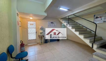 Casa para venda e aluguel em Assunção de 227.00m² com 4 Quartos e 2 Garagens