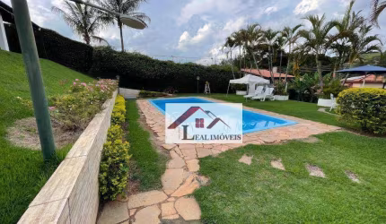 Casa para venda em Jardim Leonor de 263.00m² com 4 Quartos, 2 Suites e 6 Garagens