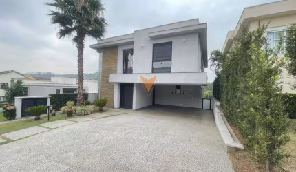 Casa para venda em Tamboré de 355.00m² com 4 Quartos, 4 Suites e 2 Garagens