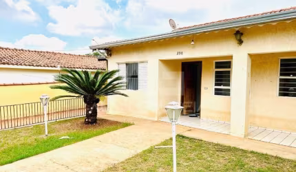 Casa para venda em Jardim Hermínia de 366.00m² com 3 Quartos e 3 Garagens