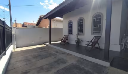Casa para venda em Jardim Paraíso de 142.00m² com 3 Quartos, 1 Suite e 3 Garagens