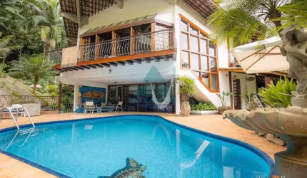 Casa para venda em Domingas Dias de 641.00m² com 4 Quartos, 4 Suites e 5 Garagens