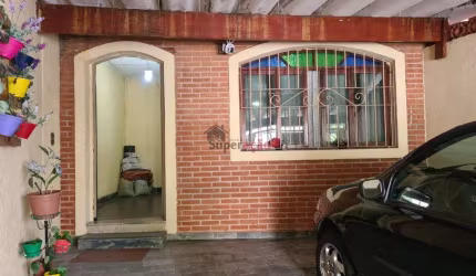 Sobrado para venda em Jardim Santa Mena de 200.00m² com 4 Quartos, 2 Suites e 2 Garagens