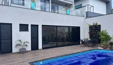 Casa de Condomínio para venda em Residencial Villa Do Sol de 285.00m² com 4 Quartos, 4 Suites e 4 Garagens