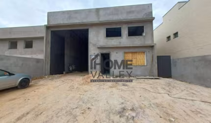 Galpão / Depósito / Armazém para alugar em Capela de 435.00m² com 5 Garagens