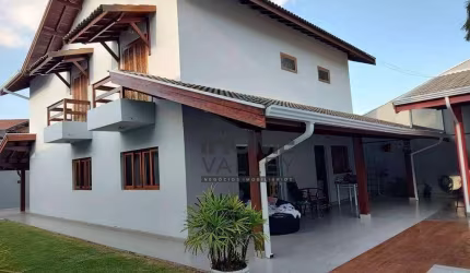 Casa para venda em Parque Terranova de 495.00m² com 3 Quartos, 1 Suite e 3 Garagens
